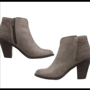 Carlos Santana Brown With Heels Ankle Booties